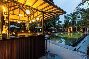Green Amazon Hotel
