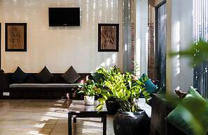 Green Amazon Hotel