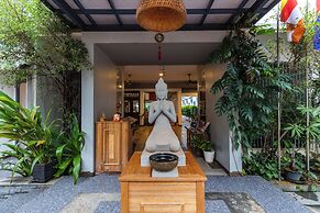 Green Amazon Hotel