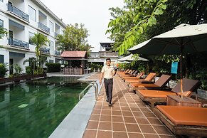 Green Amazon Hotel