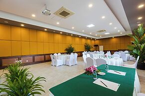 Green Amazon Hotel