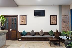 Green Amazon Hotel