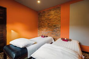 Green Amazon Hotel