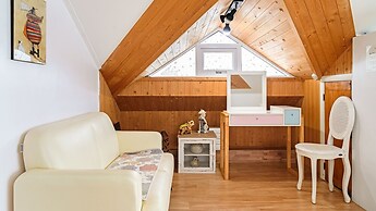Namhae Montmartre Pension