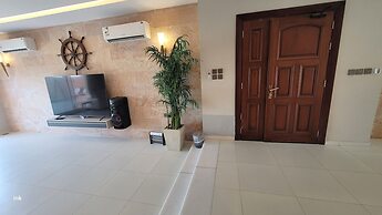 Durrat Al-Arous Villa in Moon Beach