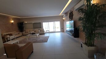 Durrat Al-Arous Villa in Moon Beach