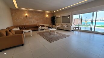 Durrat Al-Arous Villa in Moon Beach