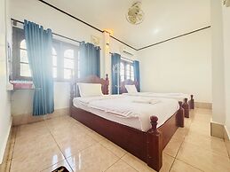 Vang Vieng Green Central Hotel