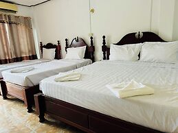 Vang Vieng Green Central Hotel