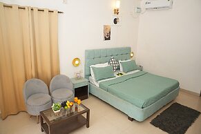 CLOSE2C BY THE ARKS VILLA