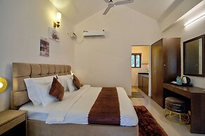 CLOSE2C BY THE ARKS VILLA