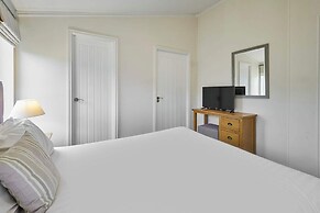 Host Stay Juniper Deluxe Lodge