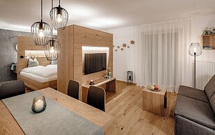 Amolaris Garden Loges & Guesthouse