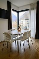 Bernina Suites - 150 metres to Bernina Express