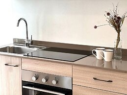 Bernina Suites - 150 metres to Bernina Express