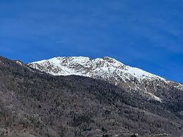 Bernina Suites - 150 metres to Bernina Express