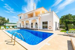 Villa Coute Real in Quarteira