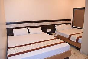 Gopi Hotel And Restaurant