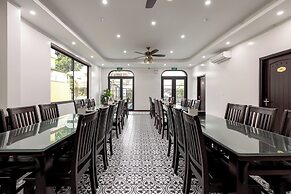Tam Coc Lighthouse Hotel