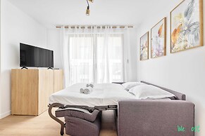 Apartment With Balcony in Paris