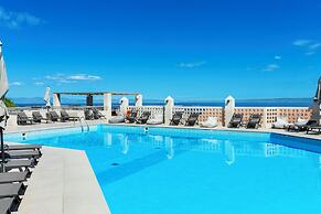 Arya Hotel