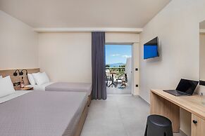 Arya Hotel