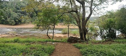 Makam Holiday Home