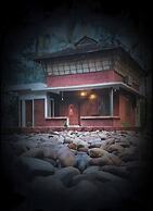 Makam Holiday Home