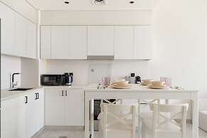 Elegant One-bedroom in Dubai Hills for 4 Persons