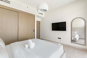 Elegant One-bedroom in Dubai Hills for 4 Persons