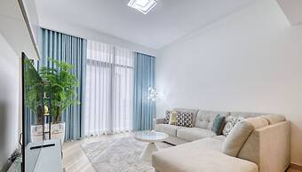 Exquisite Living in Riviera One Bedroom