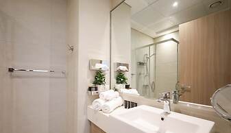 Exquisite Living in Riviera One Bedroom