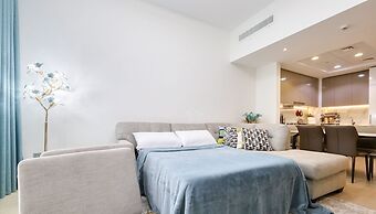 Exquisite Living in Riviera One Bedroom