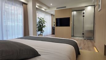 CCLUX Suites-Port Hub & Express Check-in