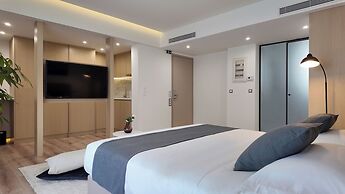 CCLUX Suites-Port Hub & Express Check-in