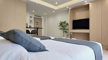 CCLUX Suites-Port Hub & Express Check-in