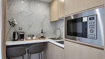 CCLUX Suites-Port Hub & Express Check-in