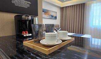 CCLUX Suites-Port Hub & Express Check-in