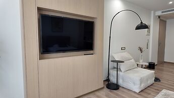 CCLUX Suites-Port Hub & Express Check-in