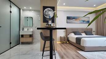 CCLUX Suites-Port Hub & Express Check-in
