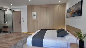 CCLUX Suites-Port Hub & Express Check-in