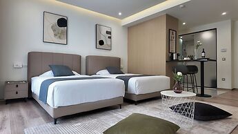 CCLUX Suites-Port Hub & Express Check-in