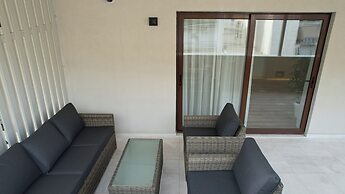 CCLUX Suites-Port Hub & Express Check-in