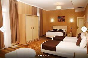 AMH Hotel