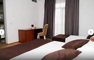 AMH Hotel
