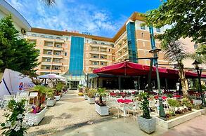 AMH Hotel