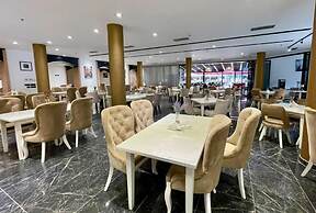 AMH Hotel