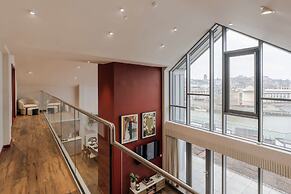 Waterside Living I Luxe Apartments