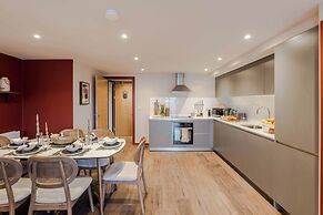 Waterside Living I Luxe Apartments
