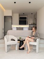 Nimfi Suites